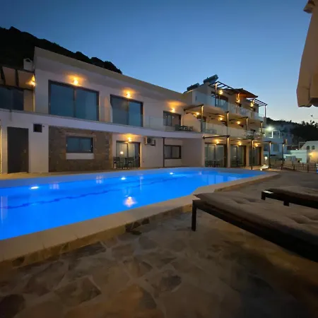 Ostria Aparthotel 2*